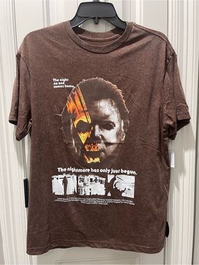 Halloween II Michael Myer Brown Short-Sleeve Graphic Tee with Orange Accent